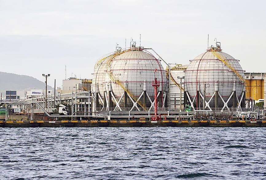 Household gas, LPG prices to be frozen next month: Cabinet