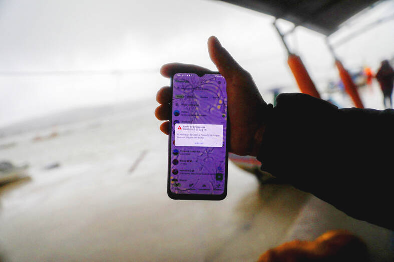 Satellite observations offer tsunami formation insight