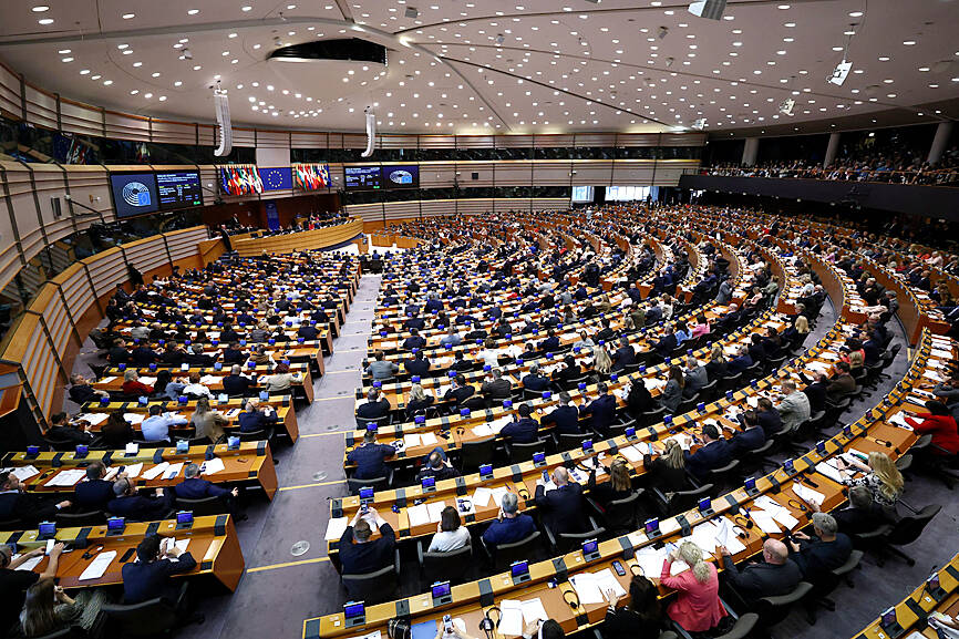 EU urges closer cooperation with Taiwan, partners