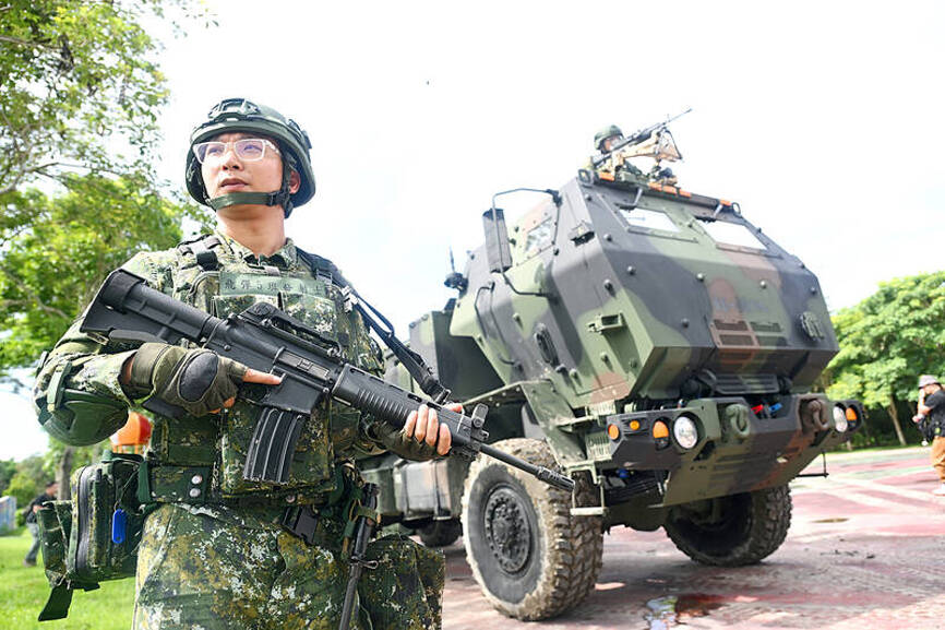 US senators visiting Taiwan to urge defense resolve