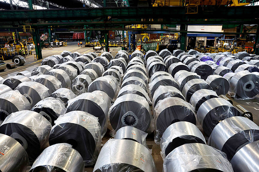 US preparing to roll out tiered system for tariffs on steel, aluminum imports