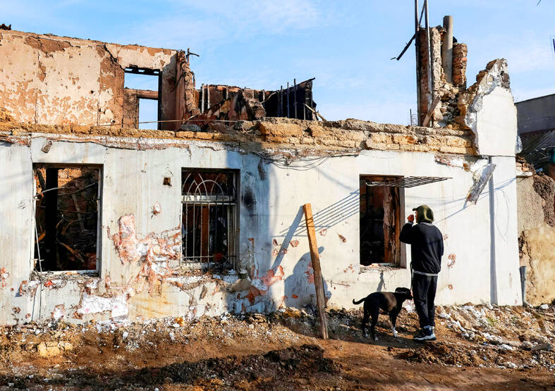 Russia strikes kill two ahead of ceasefire