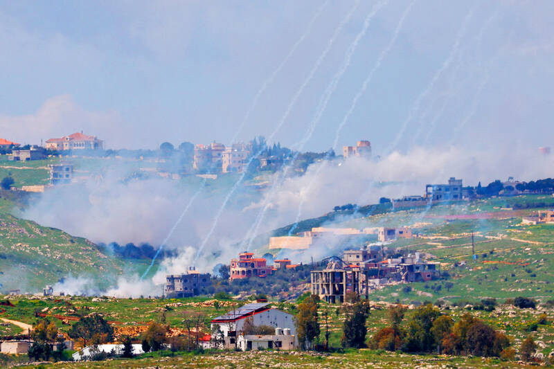 Israel destroys entire villages in Lebanon