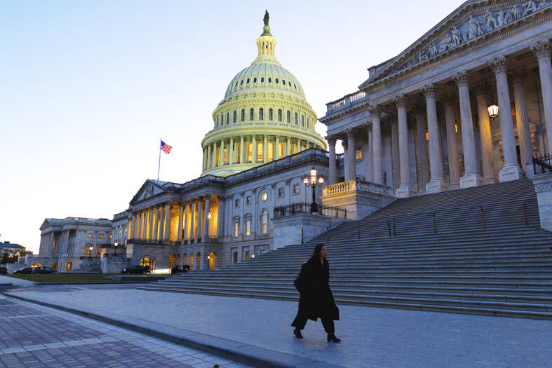 Fractured Alliances and Oil Price Forecast: How US Internal Divisions Are Weakening Global Leadership in 2026