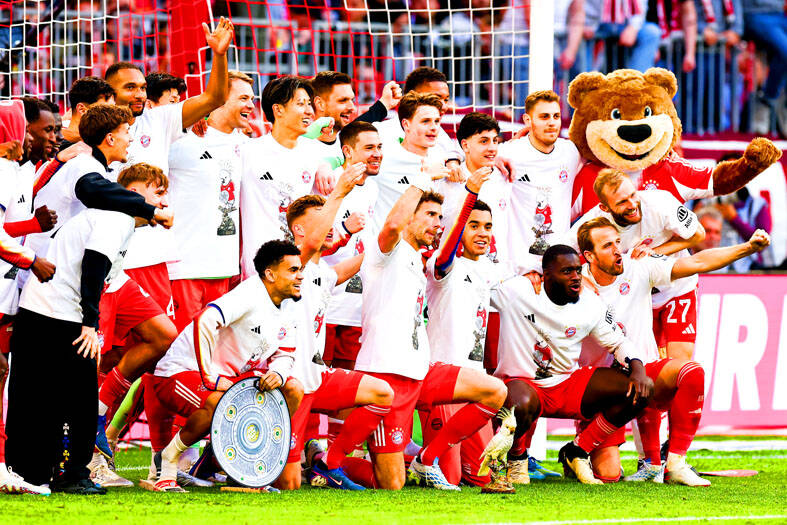 Bayern put beer showers on ice despite claiming title