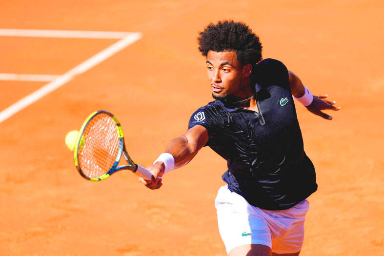 Arthur Fils claims Barcelona Open title