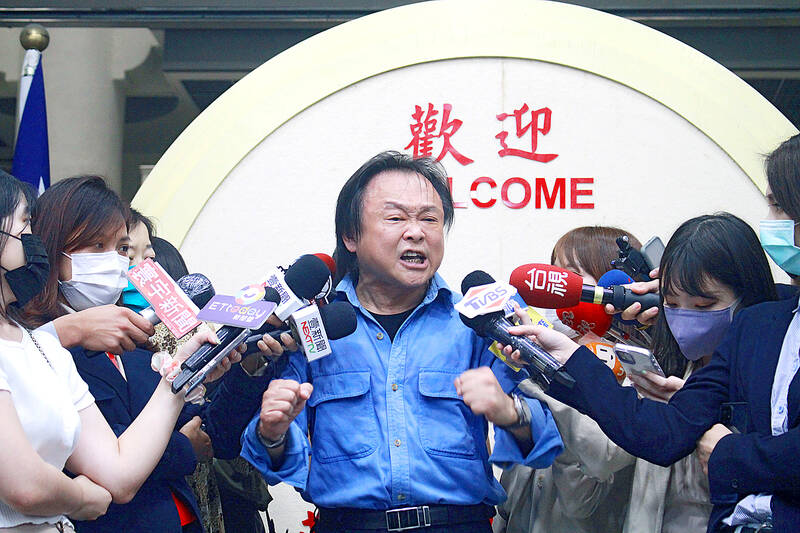 Donovan’s Deep Dives: Why ‘dictator’ sticks