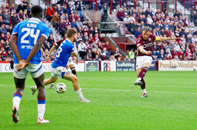 Hearts fight back to down Rangers