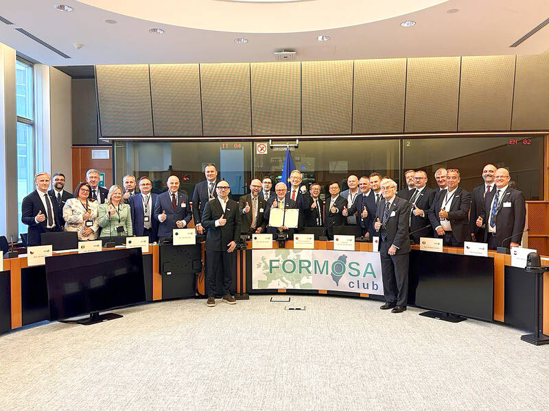 MOFA thanks Formosa Club for WHO support
