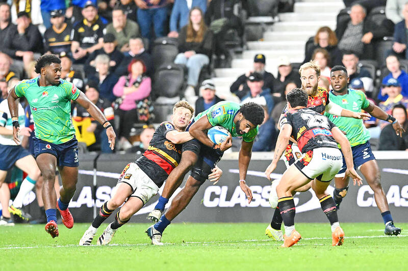 Super Rugby teams in dire financial straits this season