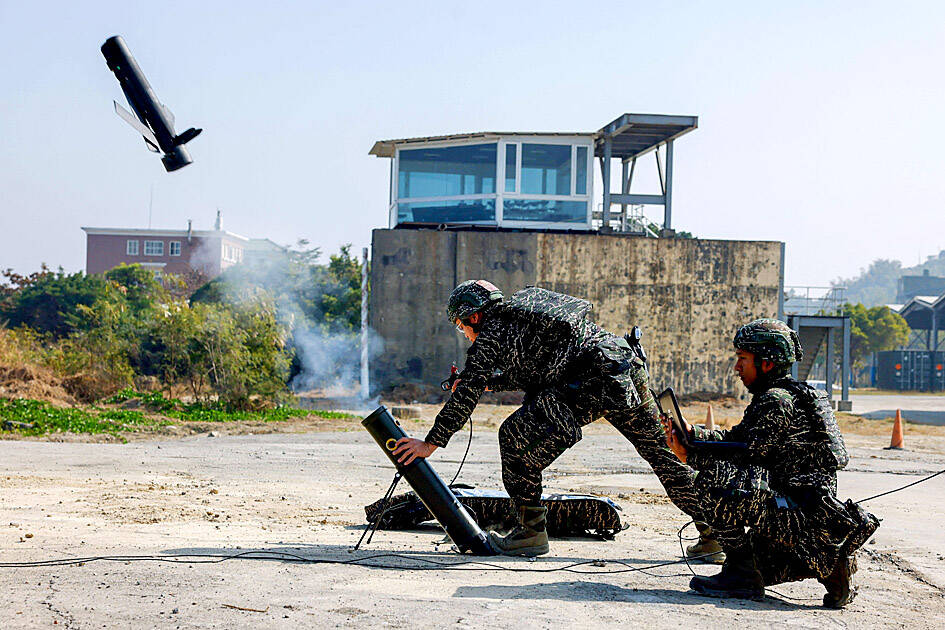 Defense expert urges open, clear drone strategy