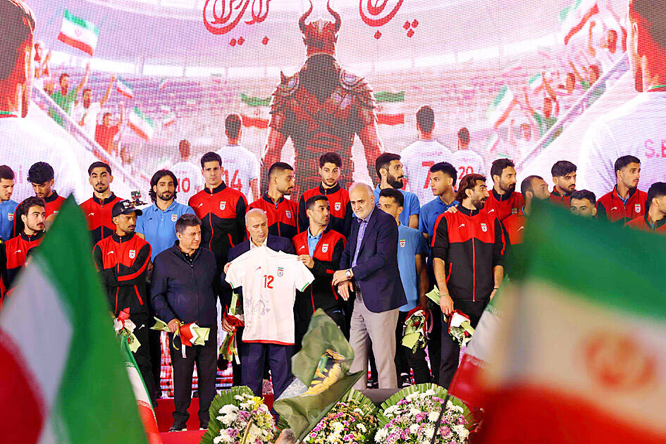 Iran hold World Cup departure rally despite concerns over entering the US