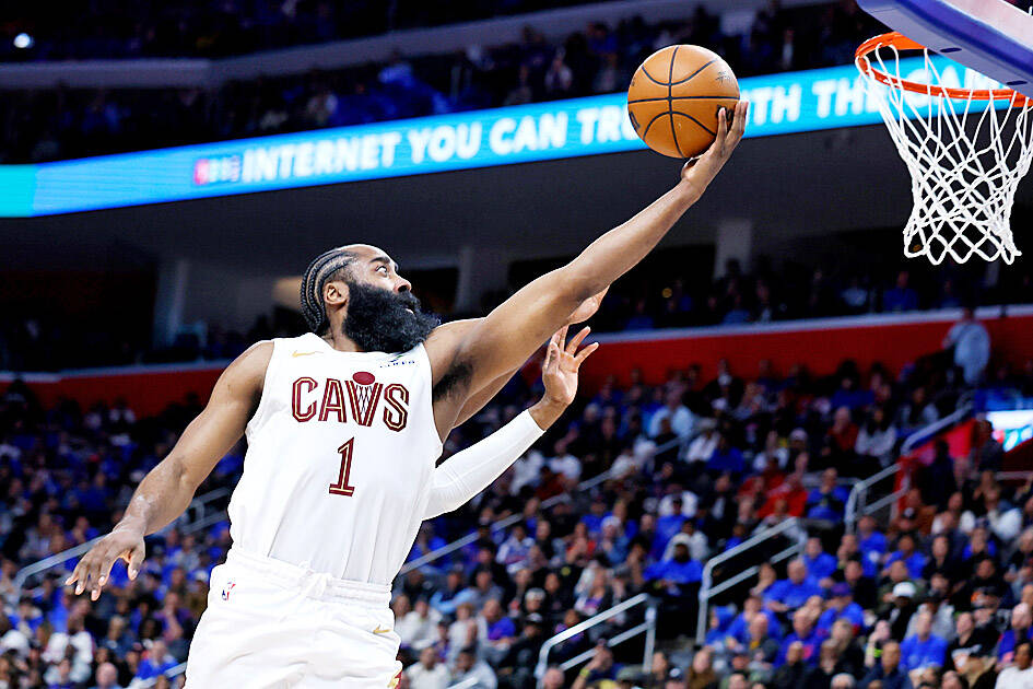 Cleveland rally past Pistons 117-113 for 3-2 series lead