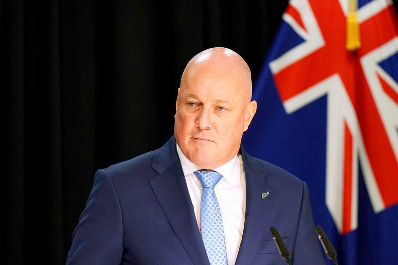 New Zealand population growth improves