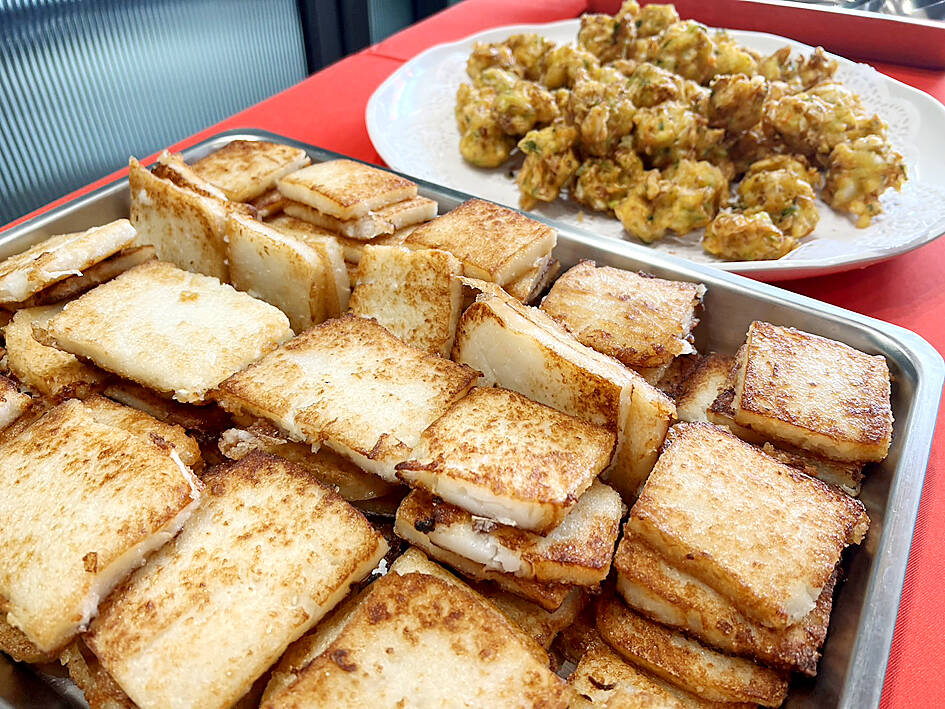 Turnip-less turnip cake reports draw scrutiny of officials