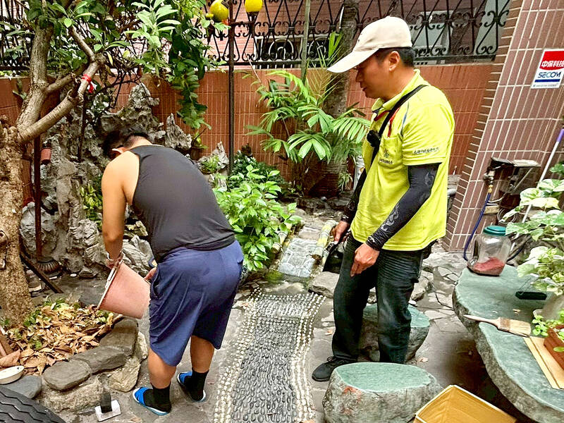 Centers for Disease Control reports first locally acquired case of dengue fever