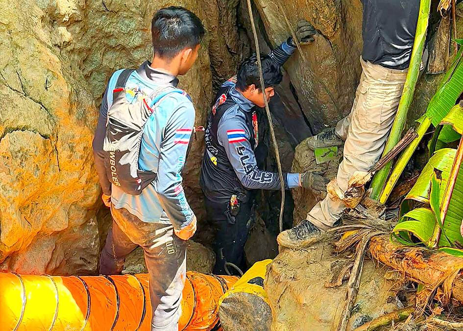 Search continues for seven trapped in a cave in Laos