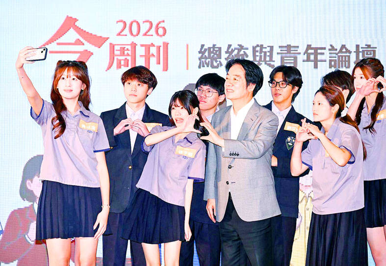 Lai takes advice from high schoolers on fighting Chinese disinformation