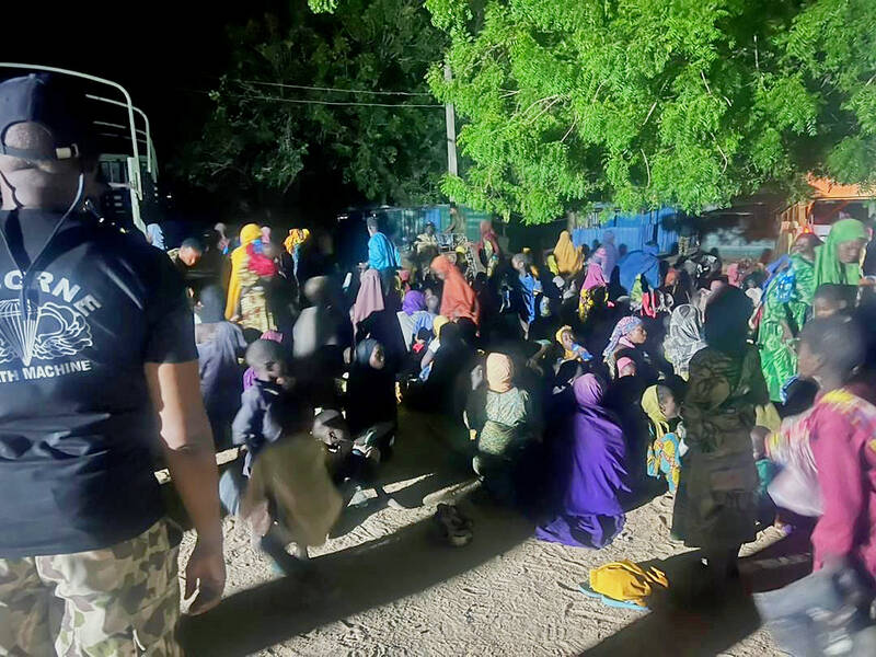 Nigerian army frees 360 abducted by militants
