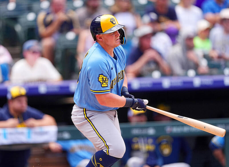 Brewers beat A’s in wild game featuring 12 homers