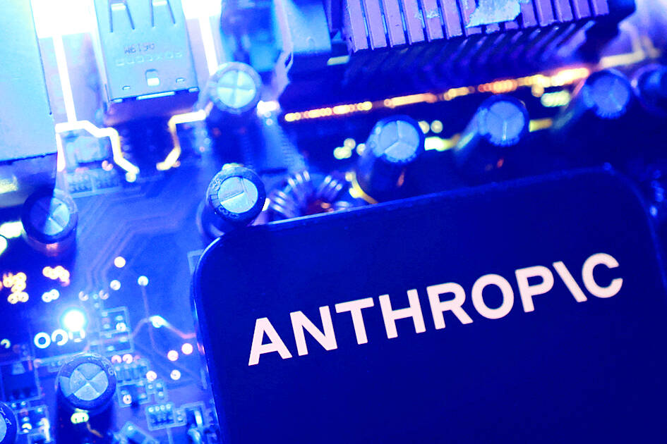 Anthropic cuts access to AI models after US order
