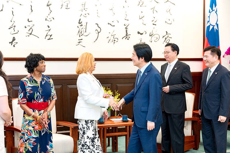 Lai meets US lawmakers, seeks expanded defense and tech cooperation