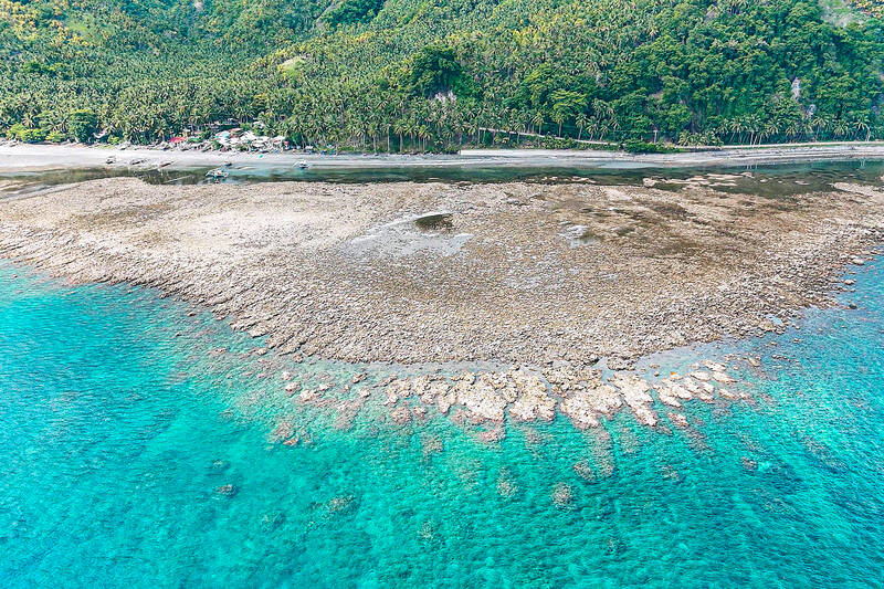 Deadly Philippines earthquake turns seabed into shore