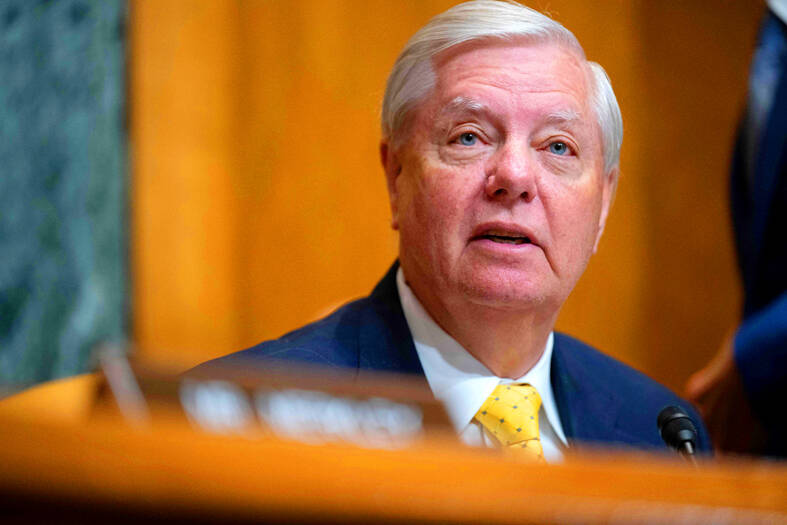 Trump orders to lower US flags to honor late Senator Graham
