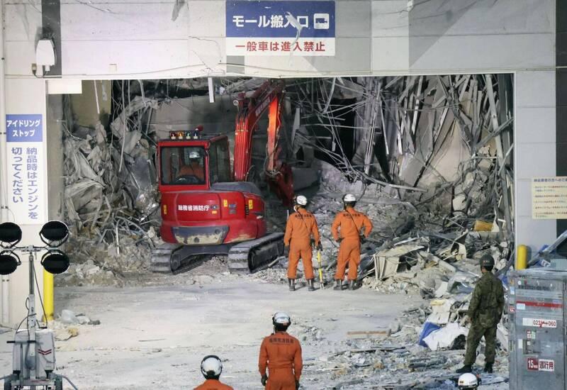 Japan Earthquake Death Toll Rises to 34 in Kumamoto Prefecture