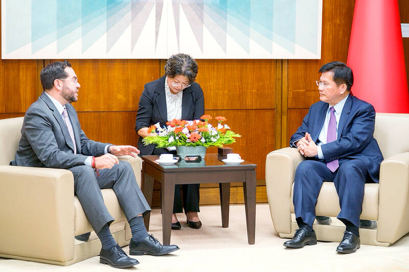 Minister ‘open’ to Honduras relations