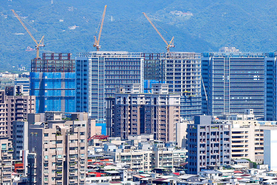 Housing market shows signs of stabilizing: poll